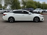 Used 2021 Nissan Altima 2.5 SV image 2