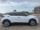 Used 2021 Nissan Kicks S image 4