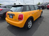 Used 2016 MINI Cooper 4-Door Hardtop image 6