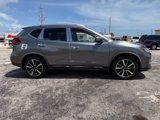 Used 2018 Nissan Rogue SL w/ Premium Package image 5
