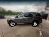 Used 2018 Ford Explorer XLT image 4