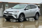 Used 2018 Toyota RAV4 XLE image 3