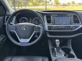 Used 2014 Toyota Highlander Limited image 3