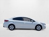 Used 2017 Kia Forte LX image 4
