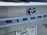 Used 2021 Toyota Sienna XLE image 5