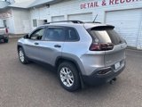 Used 2017 Jeep Cherokee Sport image 5