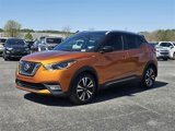 Used 2019 Nissan Kicks SR image 4