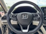 Used 2018 Honda Accord Touring image 3