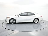 Used 2019 Toyota Camry LE image 4