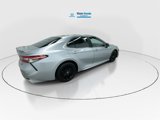 Used 2018 Toyota Camry SE image 2