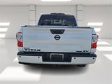 Used 2019 Nissan Titan SV w/ Midnight Edition image 4