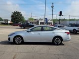 Used 2023 Nissan Altima 2.5 SV image 3