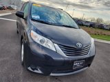 Used 2016 Toyota Sienna LE image 2