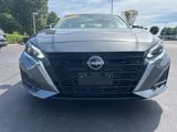 Used 2024 Nissan Altima 2.5 SV image 2