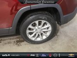 Used 2019 Jeep Cherokee Latitude w/ Popular Appearance Group image 4