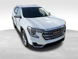 Used 2024 GMC Terrain SLT image 2