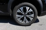 Used 2023 Nissan Rogue SV image 5