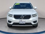 Used 2021 Volvo XC40 T5 Momentum image 2