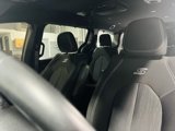 Used 2020 Chrysler Pacifica Touring w/ S Appearance Package image 3