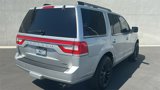 Used 2016 Lincoln Navigator Select image 4