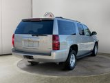 Used 2007 Chevrolet Suburban LT image 4