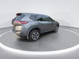 Used 2022 Nissan Rogue SV image 2