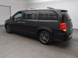 Used 2017 Dodge Grand Caravan SXT image 3