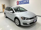 Used 2017 Volkswagen Golf S image 2