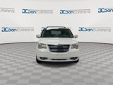 Used 2010 Chrysler Town & Country Touring image 3