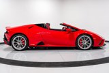 Used 2023 Lamborghini Huracan EVO image 2