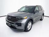 Used 2022 Ford Explorer XLT image 3