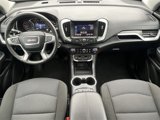 Used 2023 GMC Terrain SLE image 3