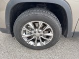 Used 2019 Jeep Cherokee Latitude Plus w/ Comfort/Convenience Group image 5