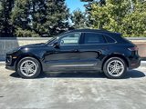 Certified 2024 Porsche Macan image 2