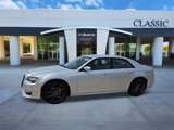 Used 2022 Chrysler 300 Touring L image 4