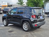 Used 2023 Jeep Renegade Latitude w/ Premium Group image 3