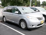 Used 2013 Toyota Sienna XLE image 4