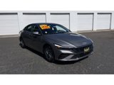 Used 2024 Hyundai Elantra SEL image 5