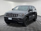 Used 2017 Jeep Grand Cherokee Altitude image 3