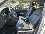 Used 2022 Volkswagen Tiguan SE w/ Panoramic Sunroof Package image 4