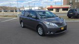Used 2016 Toyota Sienna XLE image 3