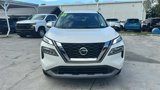 Used 2021 Nissan Rogue SV image 2