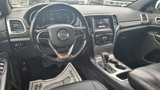 Used 2018 Jeep Grand Cherokee Laredo image 3
