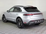 Used 2025 Porsche Macan image 3
