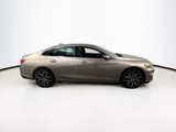 Used 2018 Chevrolet Malibu LT w/ Driver Confidence Package image 4