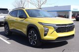 New 2025 Chevrolet Trax RS w/ Sunroof Package image 3