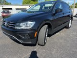 Used 2018 Volkswagen Tiguan S image 3