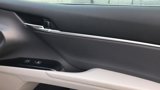 Certified 2018 Toyota Camry SE image 3