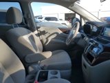 Used 2017 Nissan Quest SV image 2