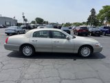 Used 2004 Lincoln Town Car Signature image 4
